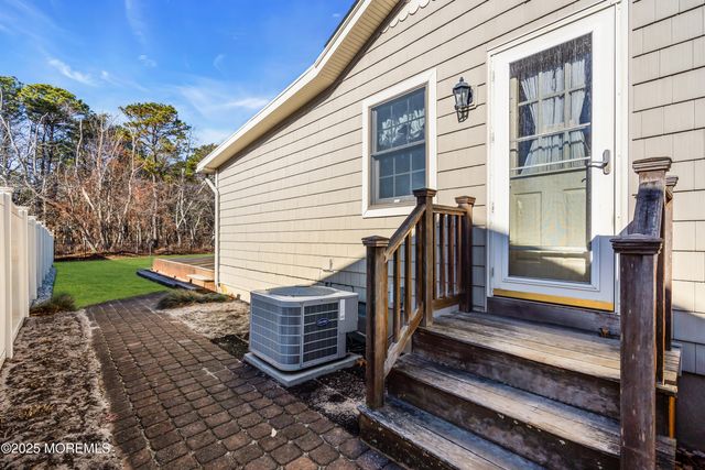 127 Mello Lane, Toms River, NJ 08753