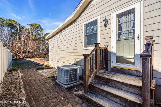 127 Mello Lane, Toms River, NJ 08753