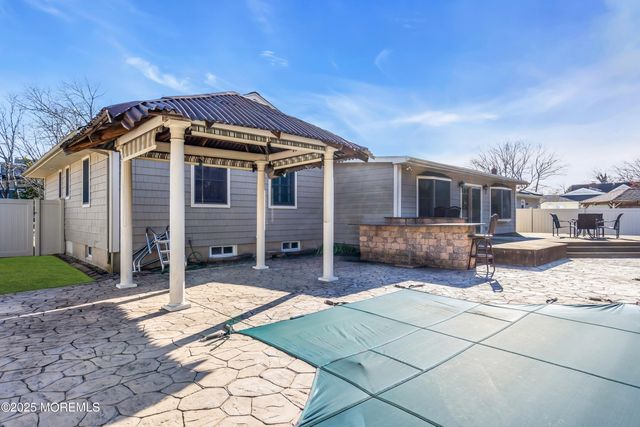 127 Mello Lane, Toms River, NJ 08753