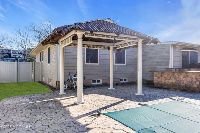 127 Mello Lane, Toms River, NJ 08753