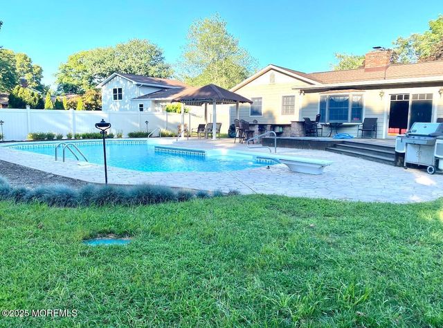 127 Mello Lane, Toms River, NJ 08753