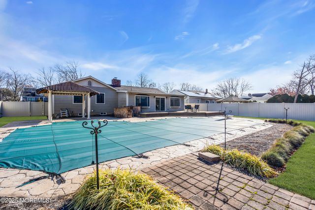 127 Mello Lane, Toms River, NJ 08753