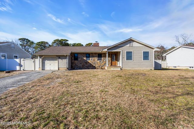 127 Mello Lane, Toms River, NJ 08753