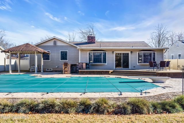 127 Mello Lane, Toms River, NJ 08753