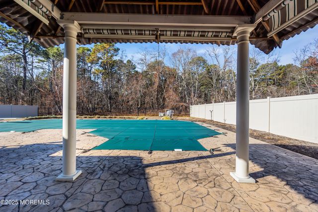 127 Mello Lane, Toms River, NJ 08753