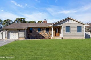 127 Mello Lane, Toms River, NJ 08753