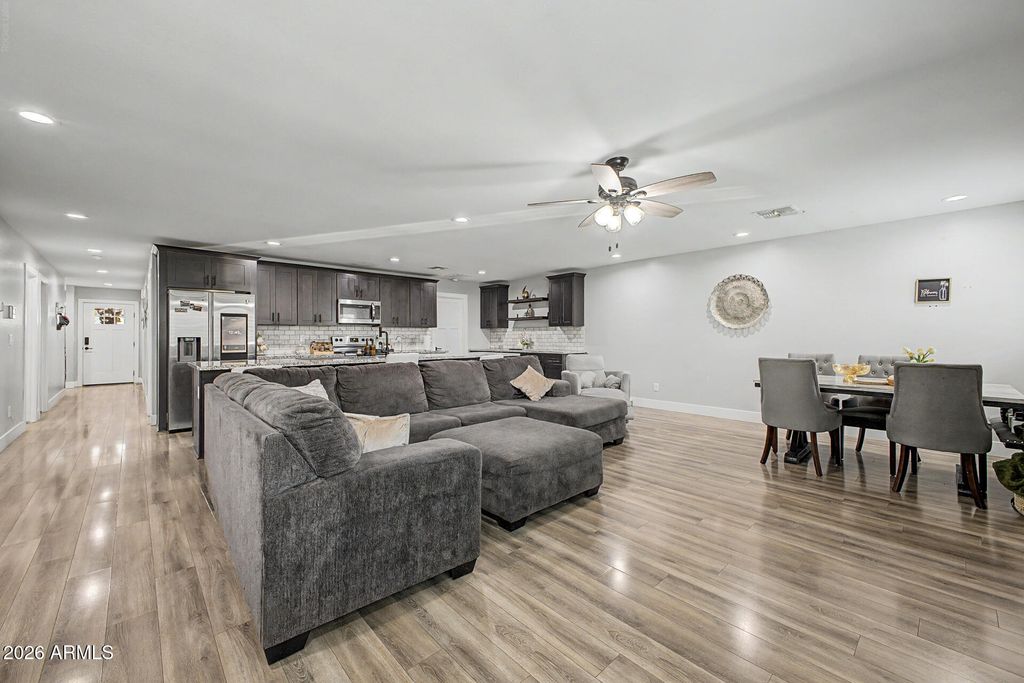 4924 S 23RD Avenue, Phoenix, AZ 85041 — photo 4