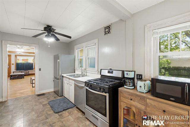 1741 Godwin Avenue, Grand Rapids, MI 49507