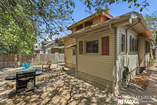 1741 Godwin Avenue, Grand Rapids, MI 49507