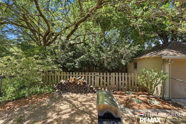 1741 Godwin Avenue, Grand Rapids, MI 49507