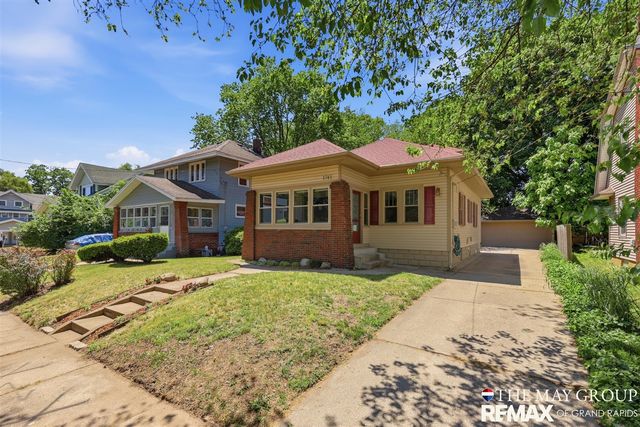1741 Godwin Avenue, Grand Rapids, MI 49507