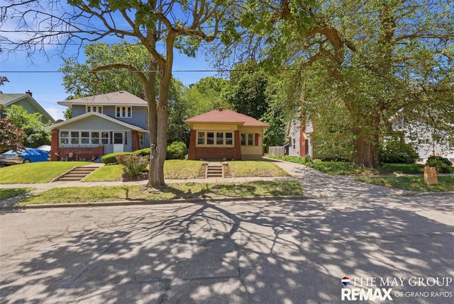 1741 Godwin Avenue, Grand Rapids, MI 49507