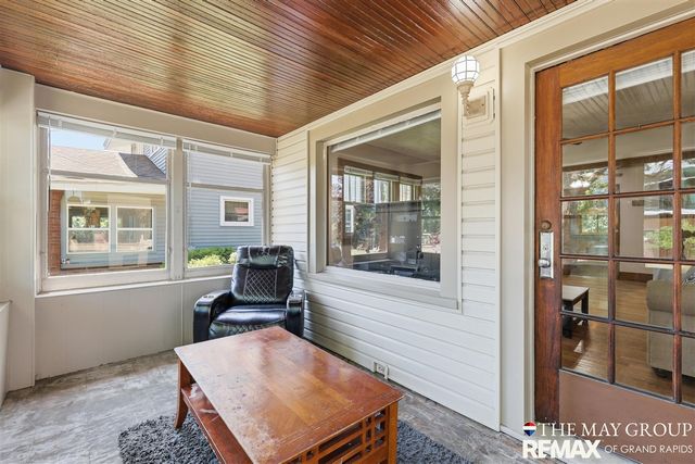 1741 Godwin Avenue, Grand Rapids, MI 49507