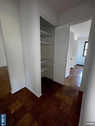 77 Prospect Avenue 4i, Hackensack, NJ 07601