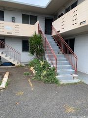 732 Olokele Avenue 5, Honolulu, HI 96816