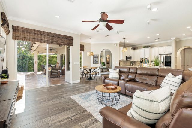 133 Citadel Circle, Jupiter, FL 33458