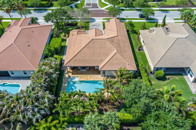 133 Citadel Circle, Jupiter, FL 33458