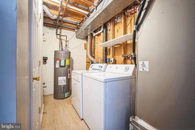 4834 NASH DR, Fairfax, VA 22032