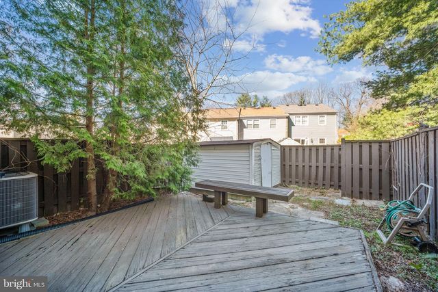 4834 NASH DR, Fairfax, VA 22032