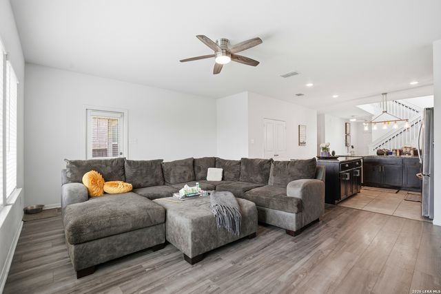 9138 Portobello Way, Converse, TX 78109