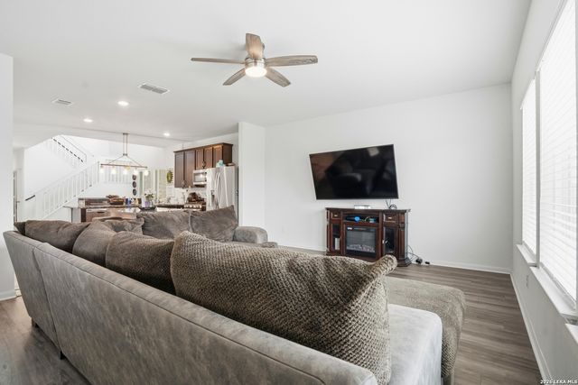 9138 Portobello Way, Converse, TX 78109