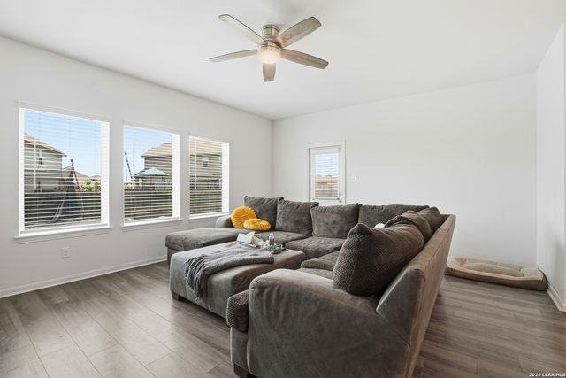 9138 Portobello Way, Converse, TX 78109