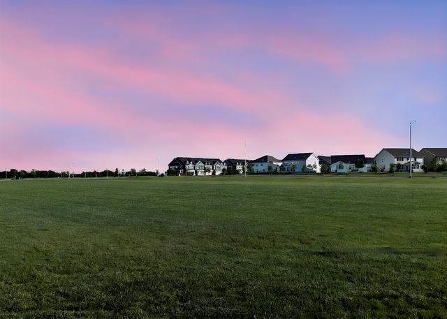 2265 Horseshoe Circle, Naperville, IL 60564