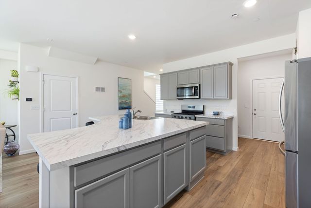 2265 Horseshoe Circle, Naperville, IL 60564