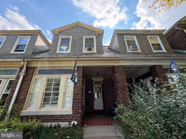 3235 SHANNON DR, Baltimore, MD 21213