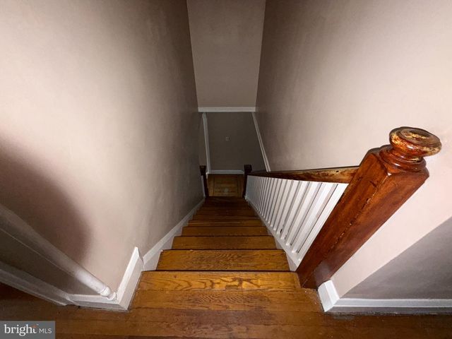 3235 SHANNON DR, Baltimore, MD 21213