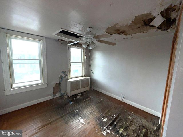 3235 SHANNON DR, Baltimore, MD 21213