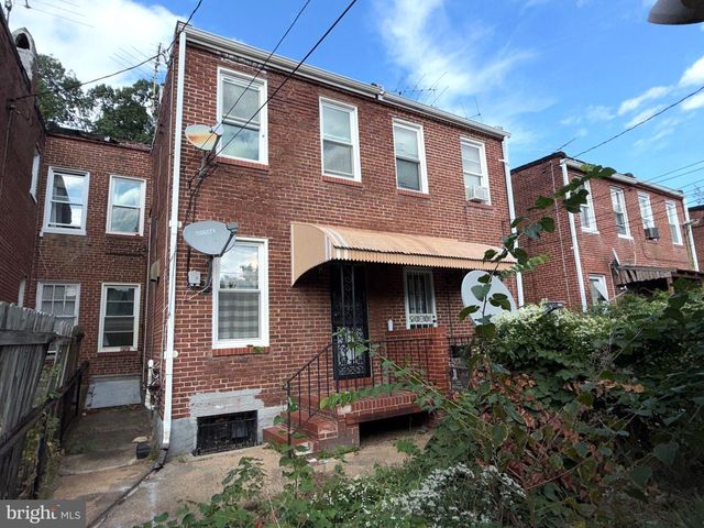 3235 SHANNON DR, Baltimore, MD 21213