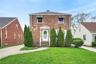 6115 Brownfield Drive, Parma, OH 44129