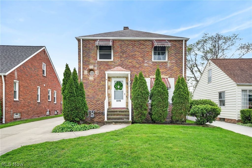 6115 Brownfield Drive, Parma, OH 44129