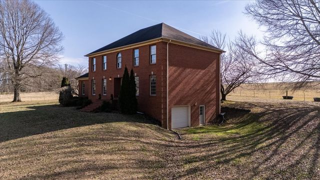3115 Waynesboro Hwy, Lawrenceburg, TN 38464
