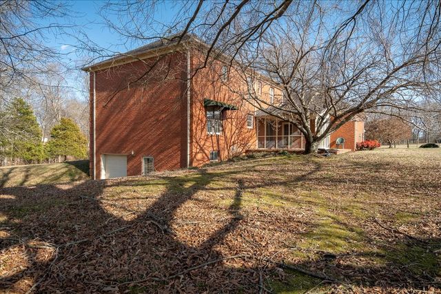 3115 Waynesboro Hwy, Lawrenceburg, TN 38464