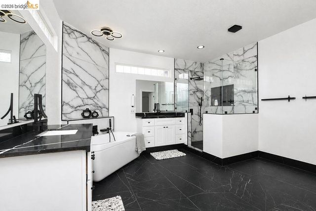 5421 E Creek Ct, Antioch, CA 94531