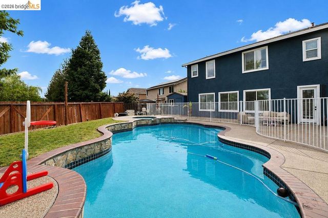 5421 E Creek Ct, Antioch, CA 94531