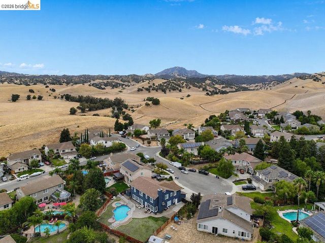 5421 E Creek Ct, Antioch, CA 94531