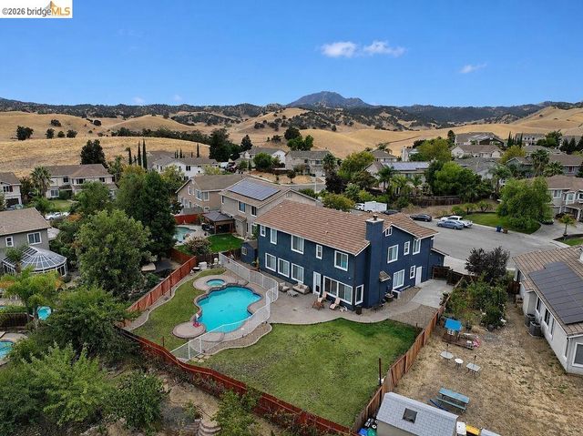 5421 E Creek Ct, Antioch, CA 94531