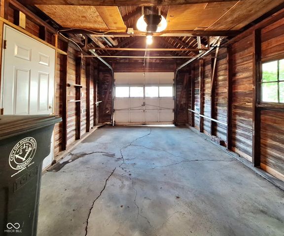 1601 N Highlands Boulevard, Fort Wayne, IN 46808