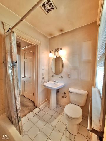 1601 N Highlands Boulevard, Fort Wayne, IN 46808