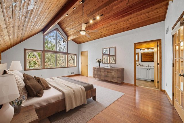 242 Waubun DRIVE, Fontana, WI 53125