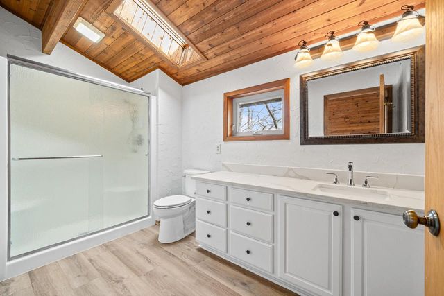 242 Waubun DRIVE, Fontana, WI 53125