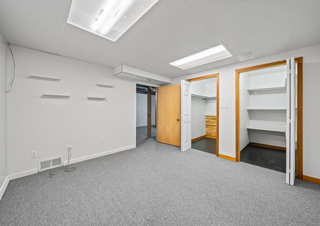 242 Waubun DRIVE, Fontana, WI 53125