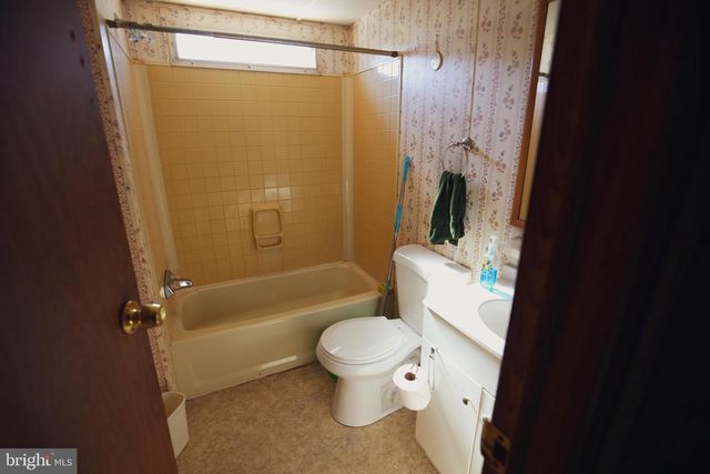 305 JETTY DR, Egg Harbor Township, NJ 08234