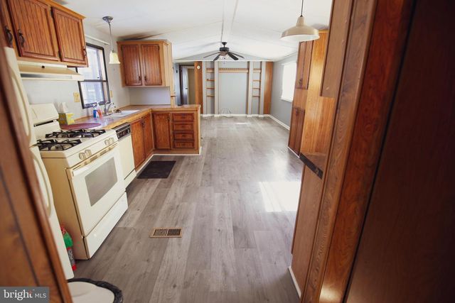 305 JETTY DR, Egg Harbor Township, NJ 08234