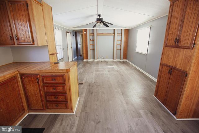 305 JETTY DR, Egg Harbor Township, NJ 08234