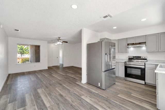 2607 Nelson Boulevard, Selma, CA 93662