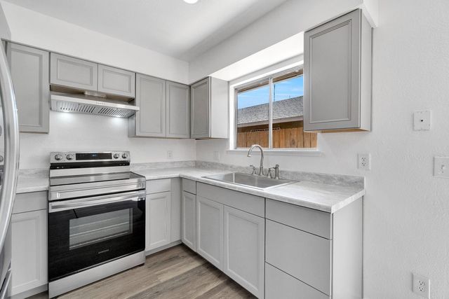 2607 Nelson Boulevard, Selma, CA 93662